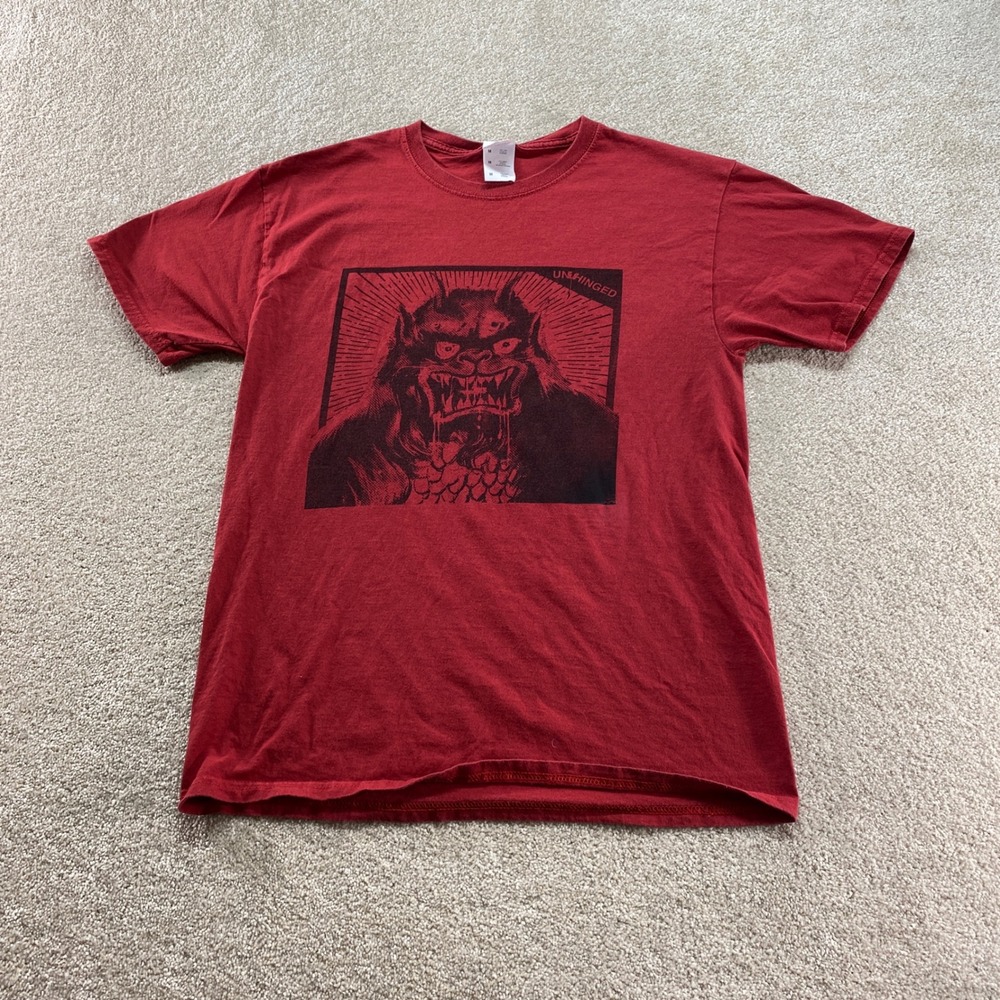 Fruit of the Loom Shirt Mens Medium Red Unhinged Graphic Print HD Cotton